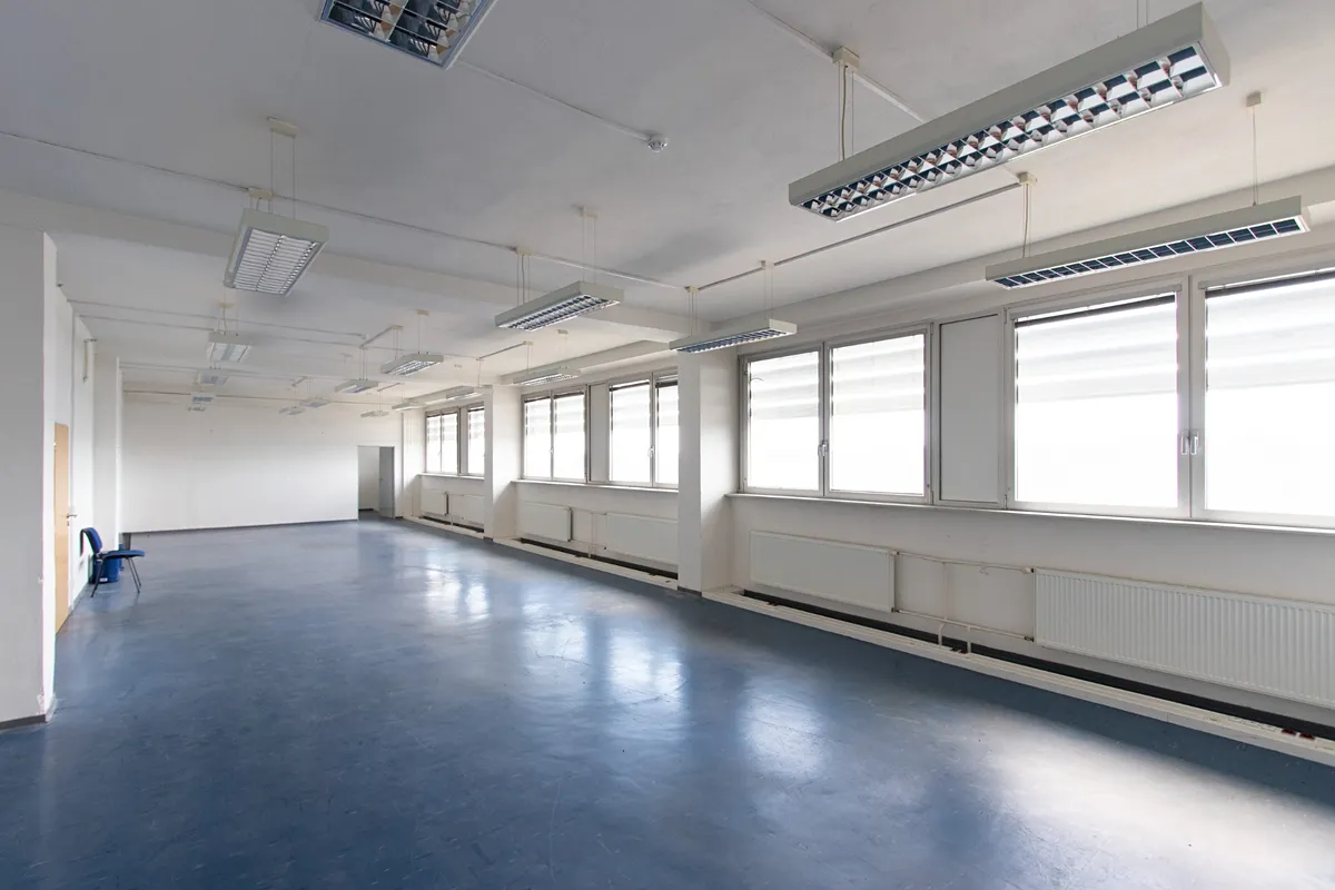 Pronájem kanceláře 250 m²